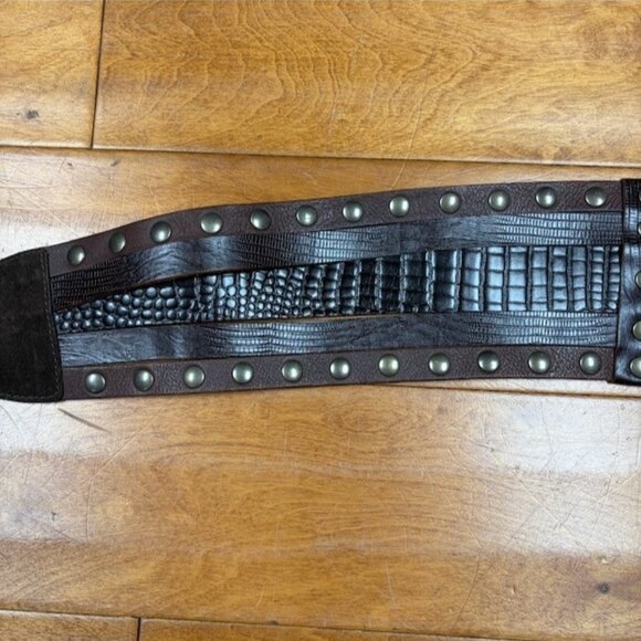 DKNY Donna Karan New York Genuine Leather Belt Made in Italy Size M Studded Boho - Picture 8 of 15